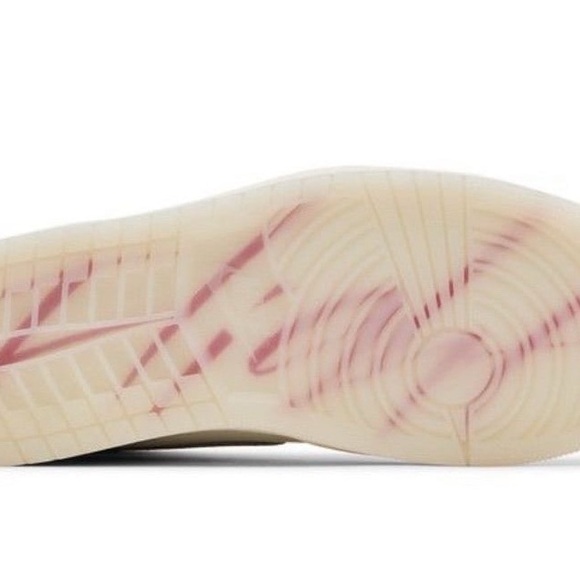 Air Jordan 1 Retro High OG - Picture 4 of 7